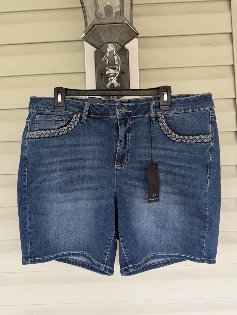 Earl Jeans Denim Shorts Braided Detail Boho Zip Fly Mid Rise Stretch Sz 20W NEW